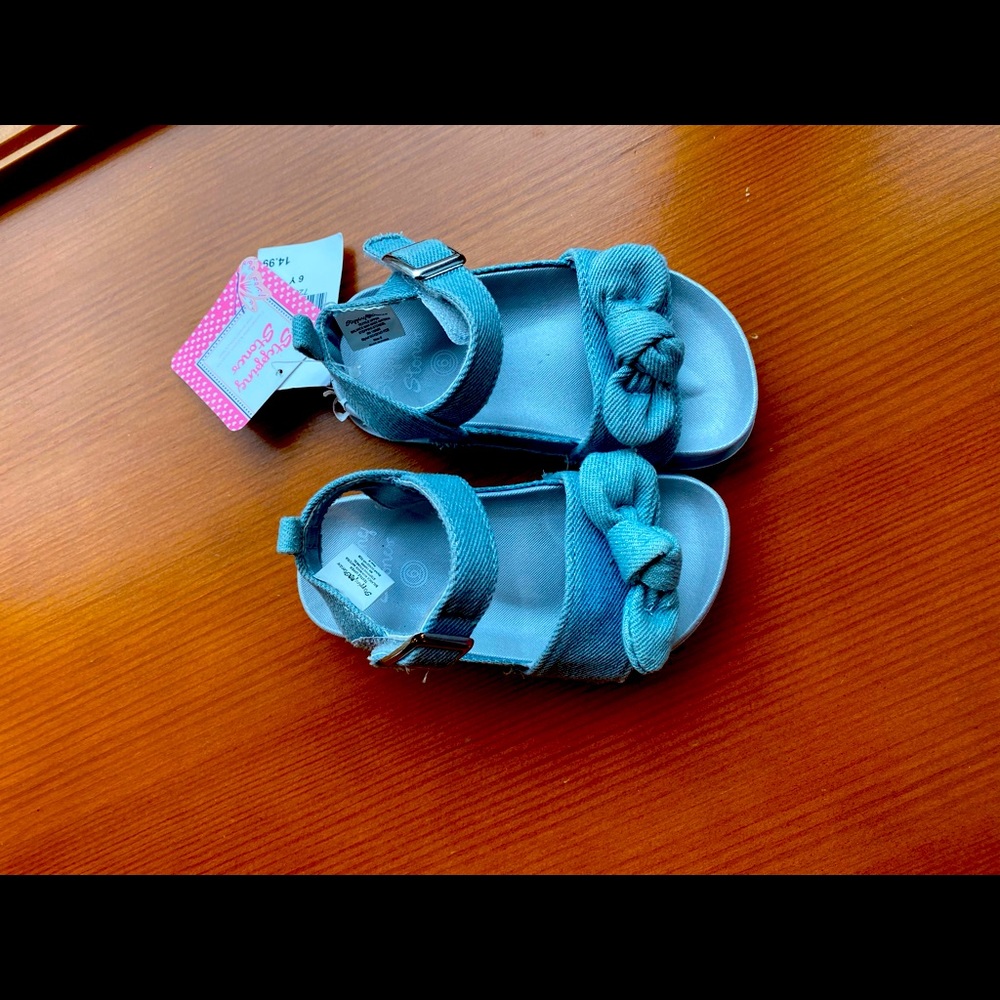 NWT Sandals size 6
